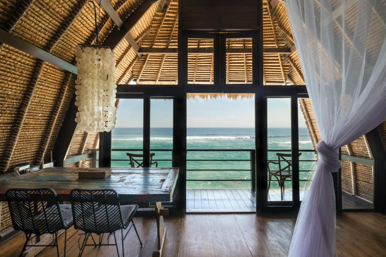 Rumah Elizabeth & Rumah Janneke อูลูวาตู ภายนอก รูปภาพ